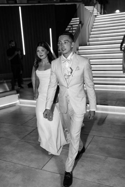John & Tori, photo 57