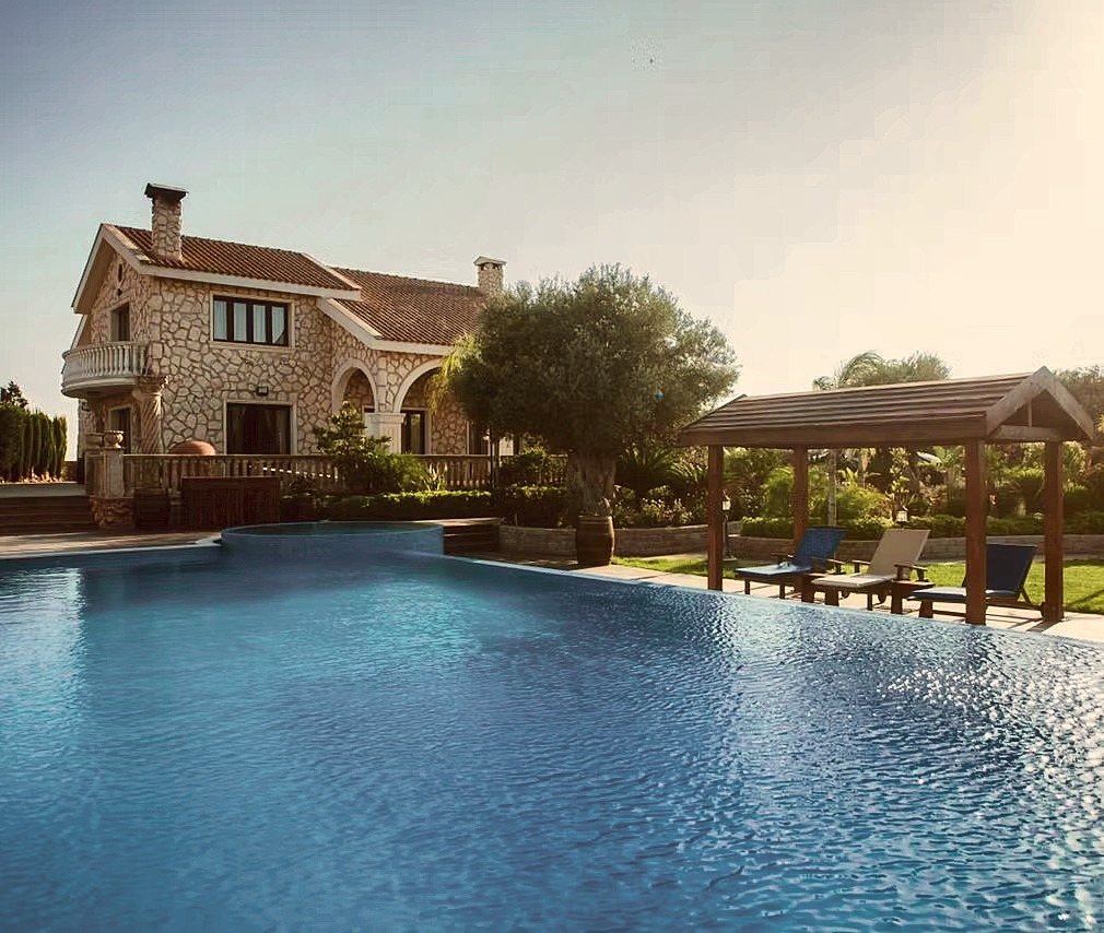 Villa Elia